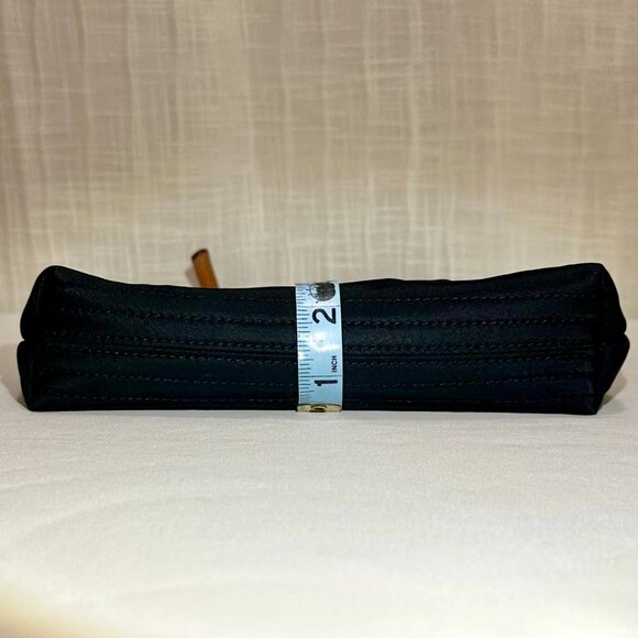 D&B Dooney and Bourke Black Nylon Embroidered Duck Crossbody Shoulder Bag Y2K - Picture 16 of 16